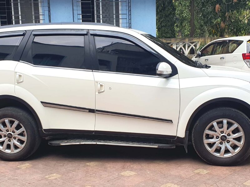 Mahindra Xuv500 AT W10 FWD