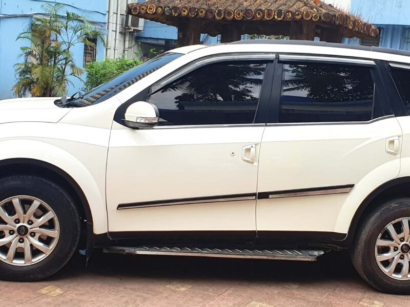 Mahindra Xuv500 AT W10 FWD