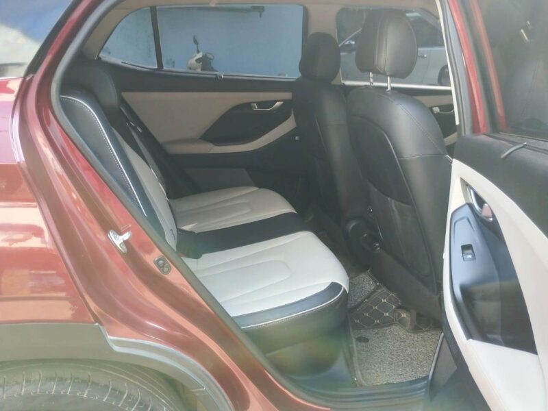 Hyundai Creta 1.6 CRDi AT SX Plus