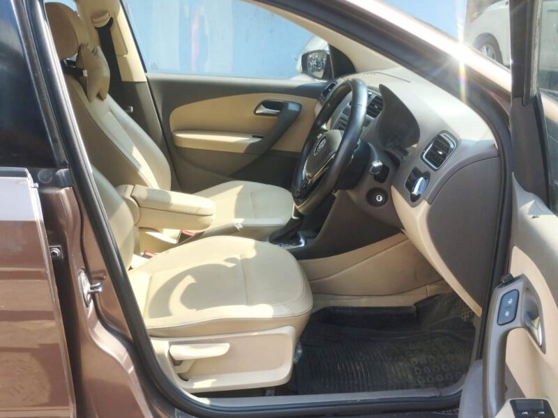 Volkswagen Vento 1.5 TDI Highline AT