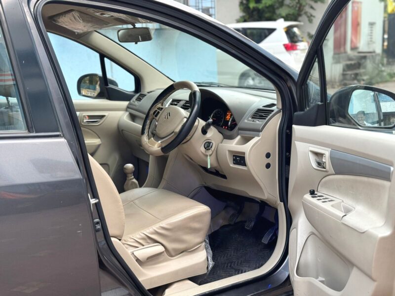 Maruti Ertiga VXI CNG