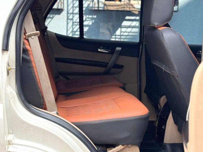 Tata Safari Storme EX